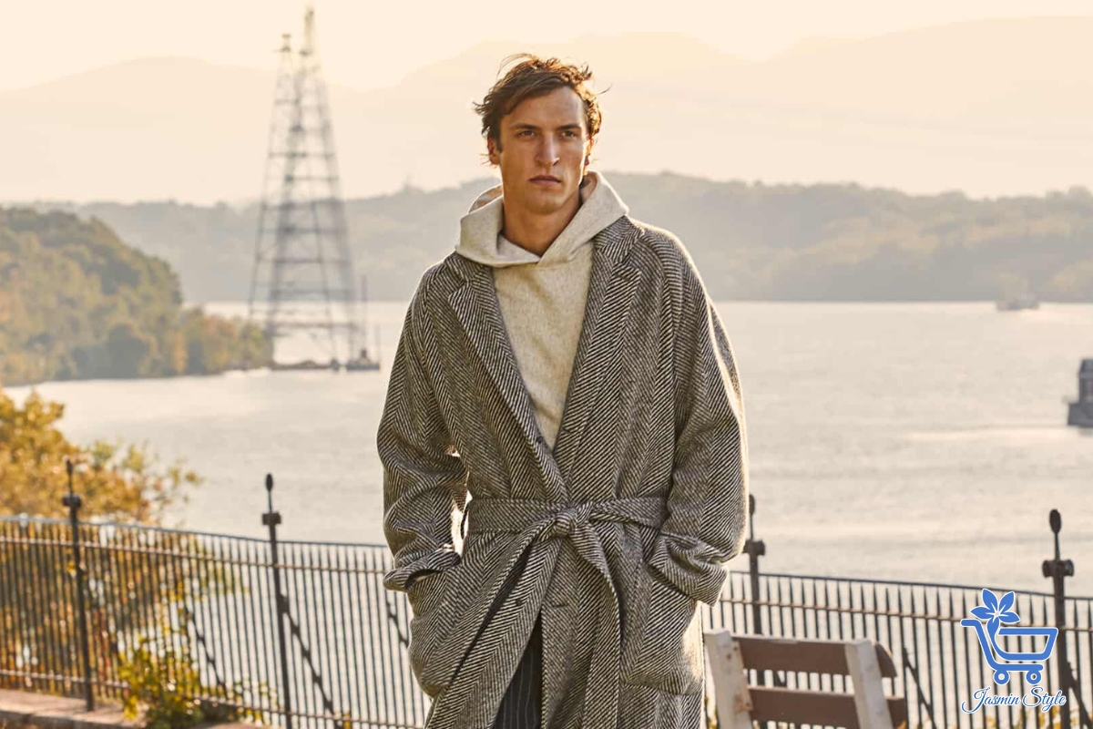 Can Hoodies Be Tailored ( ) For high-end hoodies or complex changes, a professional tailor is your best bet.