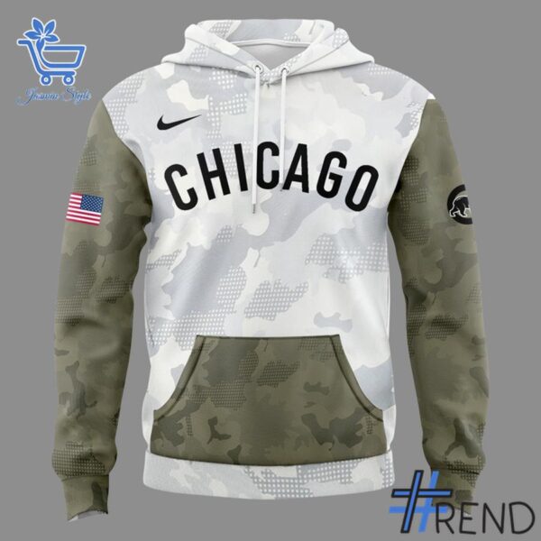 Close-up view of the Chicago Cubs Armed Forces Day Shirt print