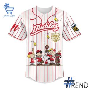 Street-style look featuring the unique Diablos Rojos del México Años De Historia Peanuts Jersey artwork