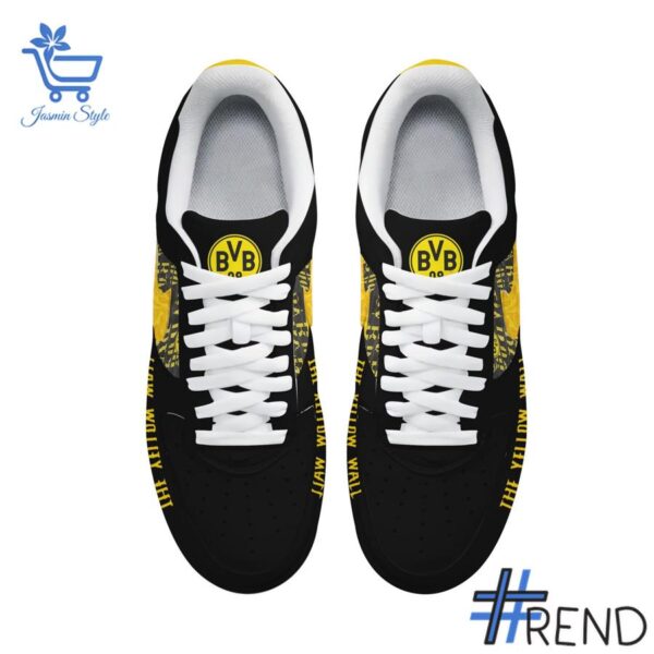 Crafted with care, the 2 Borussia Dortmund's Yellow Wall Nike Air Force 1 delivers a versatile look and lasting quality.