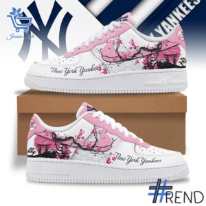 Bold and versatile 1 New York Yankees Japan style Air Force Shoes for any occasion.