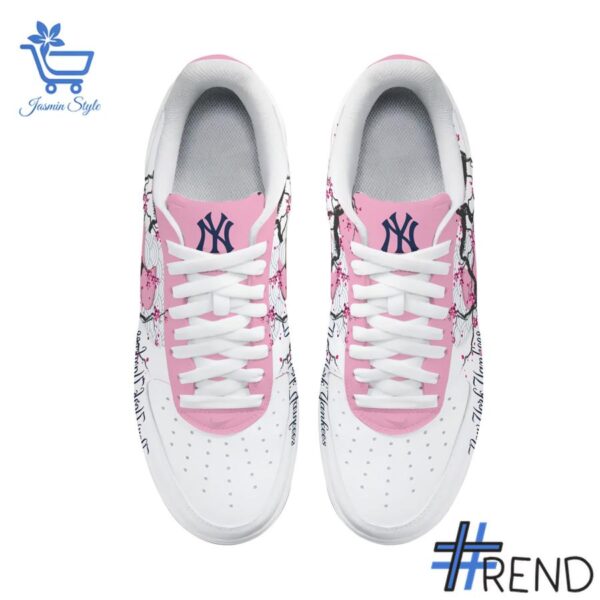 Bold and versatile 4 New York Yankees Japan style Air Force Shoes for any occasion.