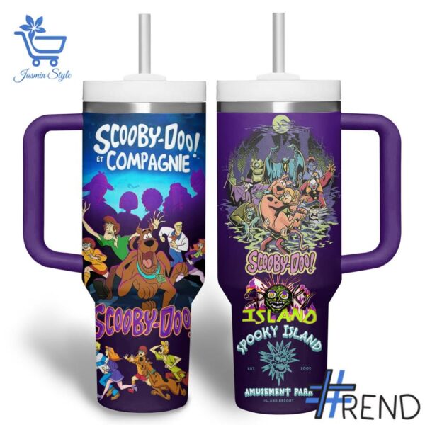 2 Scooby Doo Compagnie Spooky Island Halloween Tumbler designed with a clean aesthetic for everyday wear