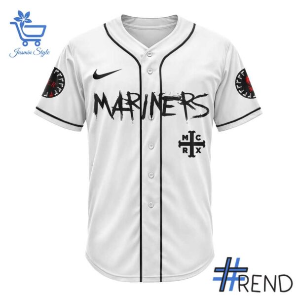 From casual to standout — 2 Seattle Mariners MCR North American Tour 2025 Signature Jersey says it all.