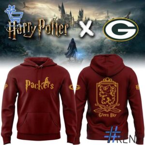 Green Bay Packers Harry Potter Night Hoodie brings a fresh edge to your everyday outfit.