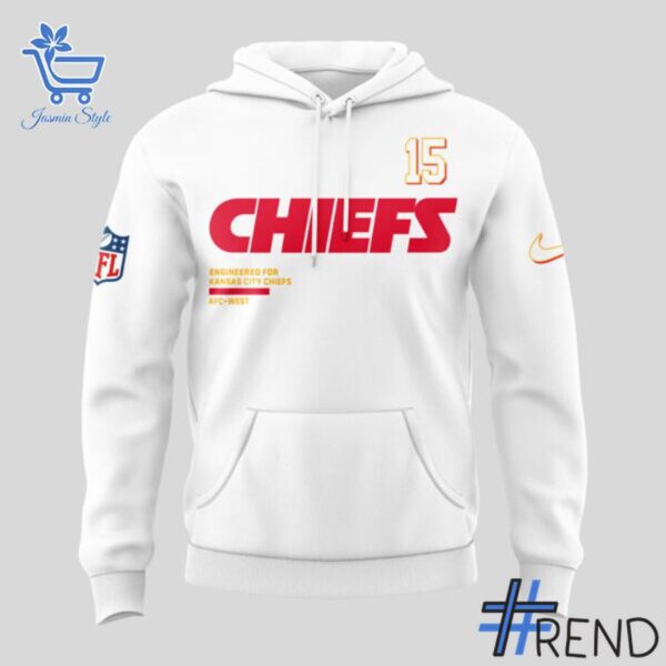Kansas City Chiefs Patrick Mahomes NFL Hoodie brings a fresh edge to your everyday outfit.
